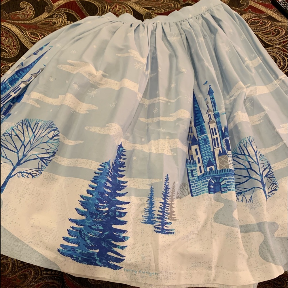 Pinup Couture Winter Castle Skirt Large